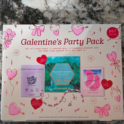 VITAMASQUES Galentine's Party Pack  Sheet Masks, Undereye Gels + Bracelet Kit.