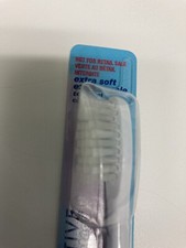 Oral-B Complete Extra Soft Sensitive Toothbru...