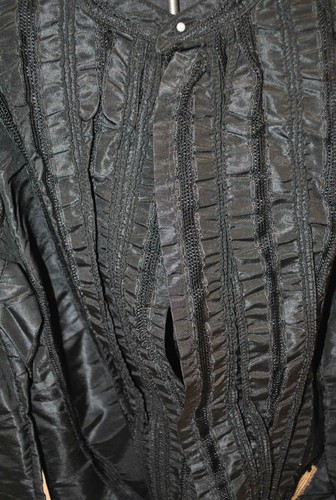 THREE SATIN AND TAFFETA WOMENS BLOUSES, 1890 to 1900s - Picture 18 of 20