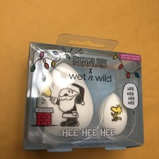 Peanut x Wet n Wild Collection Hee Hee Hee 2-Piece Makeup Sponge Set Limited Ed