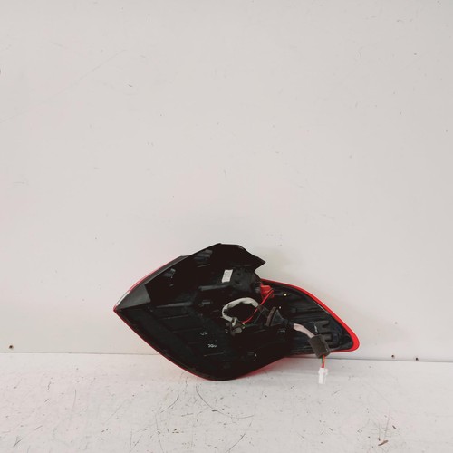 KIA CERATO LEFT TAILLIGHT YD, HATCH, NON LED TYPE, 04/13-05/18 13 14 15 16 17 18 - Picture 2 of 2
