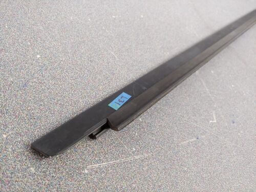 USED ORIGINAL PORSCHE 911 930 COUPE DRIVERS DOOR BLACK UPPER HORIZONTAL TRIM L31 - Picture 3 of 8