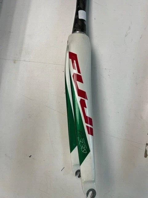 Horquilla de carbono Fuji FC-330 cónica x 270 mm 700c freno de llanta sin rosca 9 mm QR FKC37 Foto 2 de 3