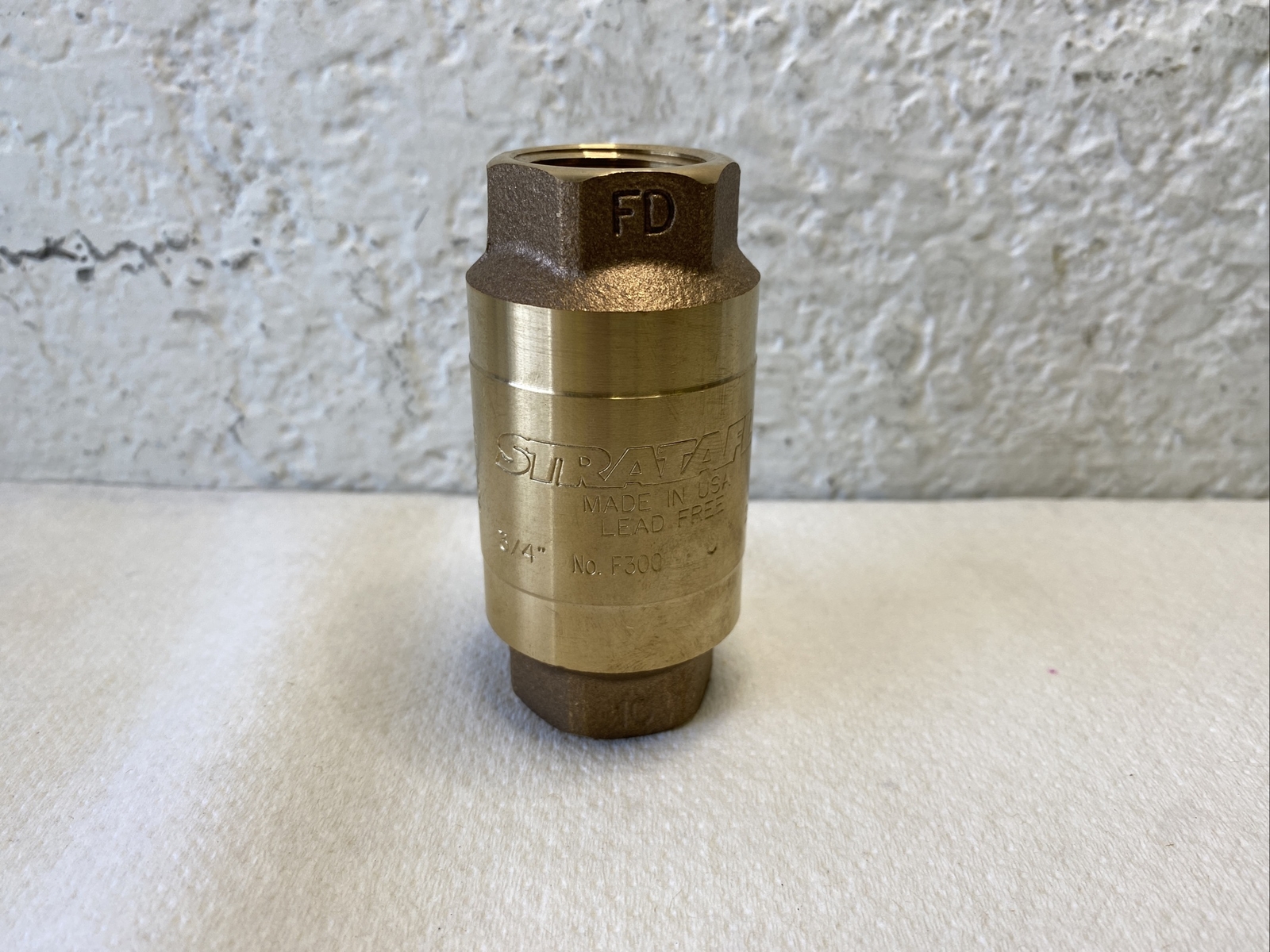 Strataflo No. F300 Check Valve 3/4” With Rubber Poppet