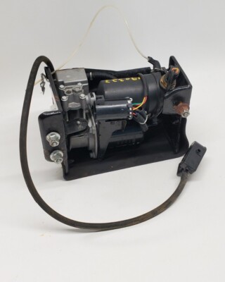 00-06 ESCALADE Gm Automatic Load Level Suspension Air Ride Compressor OEM WTY OE