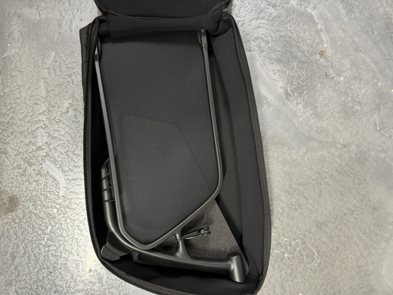 Genuine Ferrari Portofino Wind Deflector + Storage Bag NEW