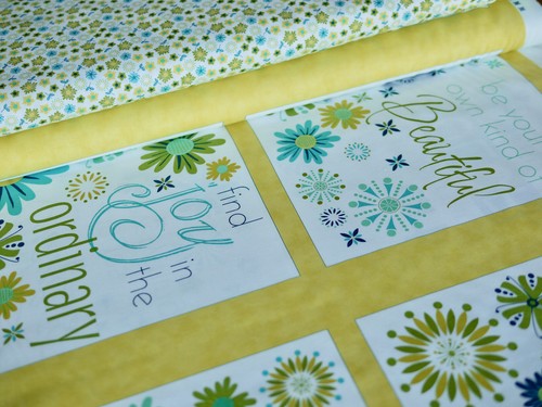 MODA Patchworkstoff, Panel für Kissen, Decken uvm. WELL said, senfgelb-türkis - Bild 1 von 6