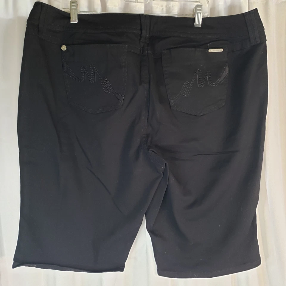 Mikeen Womens denium shorts black size 22 13.5 inseam Foto 2 de 4