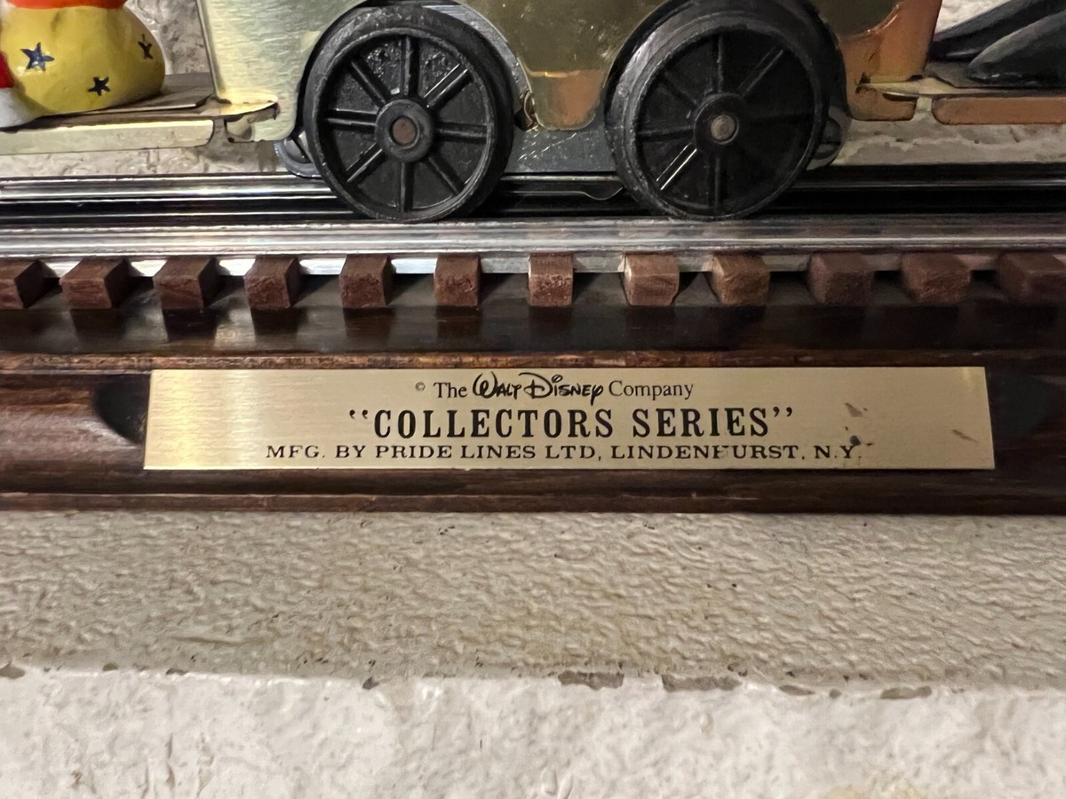VINTAGE PRIDE LINES DISNEY MICKEY MOUSE VALLEY FORGE RAILWAY HAND