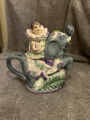 Schmid Yamaha Musical Circus Teapot