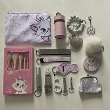 Disney’s Marie The Cat Kit de Pinceles de Maquillaje y Juego de Llaveros de Estrás