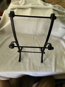 Vintage Metal  2-Tier Tabletop Hand Towel Holder rack  