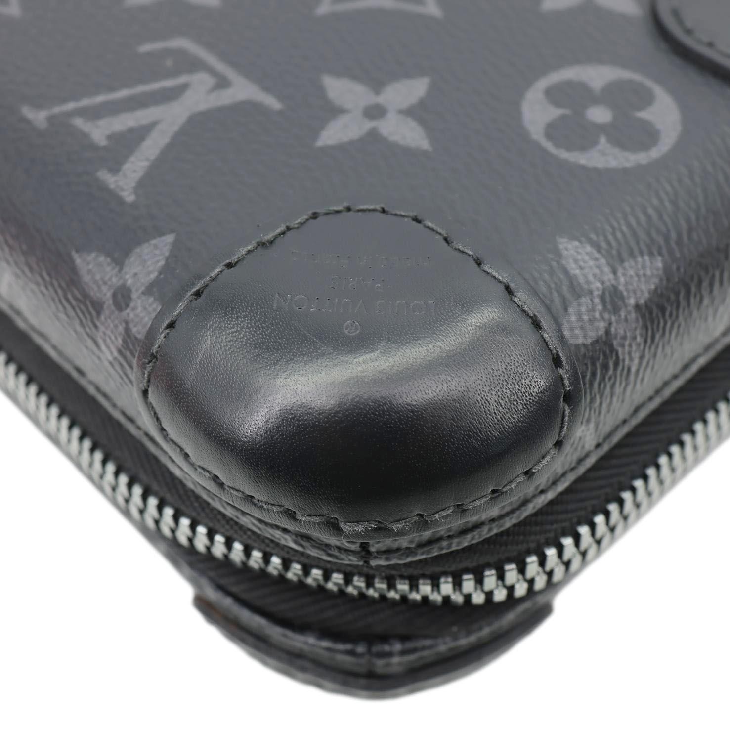 LOUIS VUITTON Horizon Monogram Eclipse Clutch Sho… - image 8
