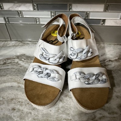 OTBT NWT Fair Isle platform wedge sandals in white marble 9.5 Designer Comfort