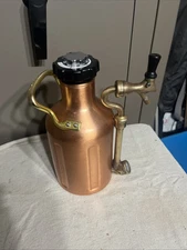 Growler Werks UKEG Pressurized Growler 64 oz Copper and Brass