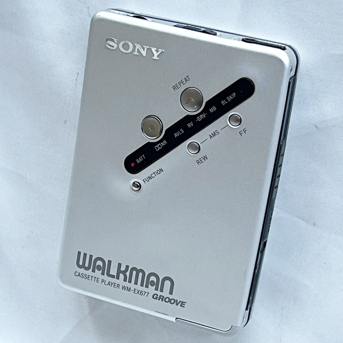 SONY WM-EX677 GROOVE WALKMAN カセットプレーヤー SONY WM-EX677 1999 Navy Walkman Vintage Cassette Player Made in