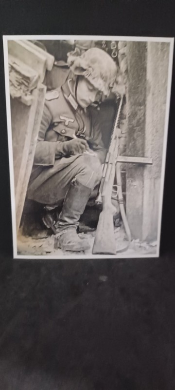 WW II GERMAN OFFICER MACINE GUN ARNMHEM,Nijmegan 1944 OPERATION MarkeT GARDEN