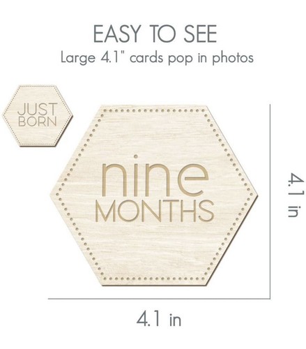 Tarjetas mensuales de madera para bebés Little Moments unisex reversibles bloques grabados con láser - Imagen 6 de 7