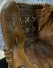 RAWLINGS RICKEY HENDERSON RBG135 RHT LITTLE LEAGUE BASEBALL GLOVE — photo 4