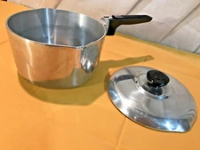 WAGNER WARE - USA Magnalite USA 3 QUART SAUCE POT w/LID - A BEAUTY!