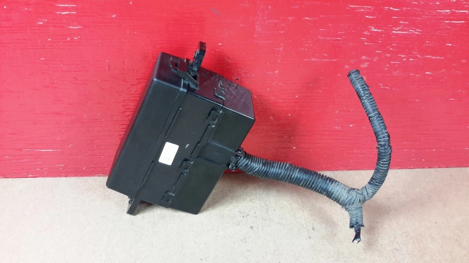 Bloque de fusibles Kia Borrego Mohave 2009-2011 919702J000 OEM Foto 3 de 4