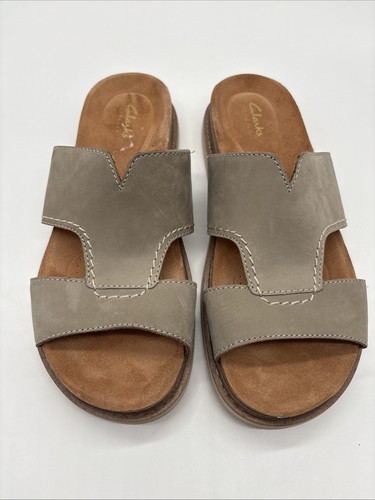 Woman's Sandals Clarks Arwell Walk Size 9.5 Tan Slip On