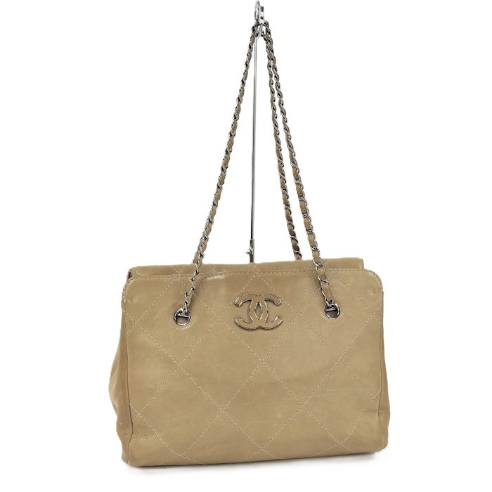 CHANEL Calfskin Leather Chain Shoulder Bag 322656
