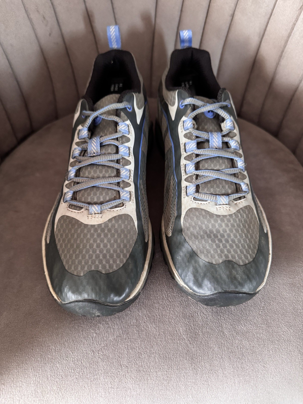 Scarpe da trekking Merrell da donna con bordo sirena taglia 9 suola US Vibram