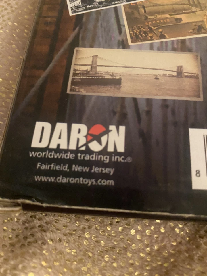 DARON 3D Brooklyn Bridge 64 Pieces Model New In Box 32 Inches Long - Image 4 of 4