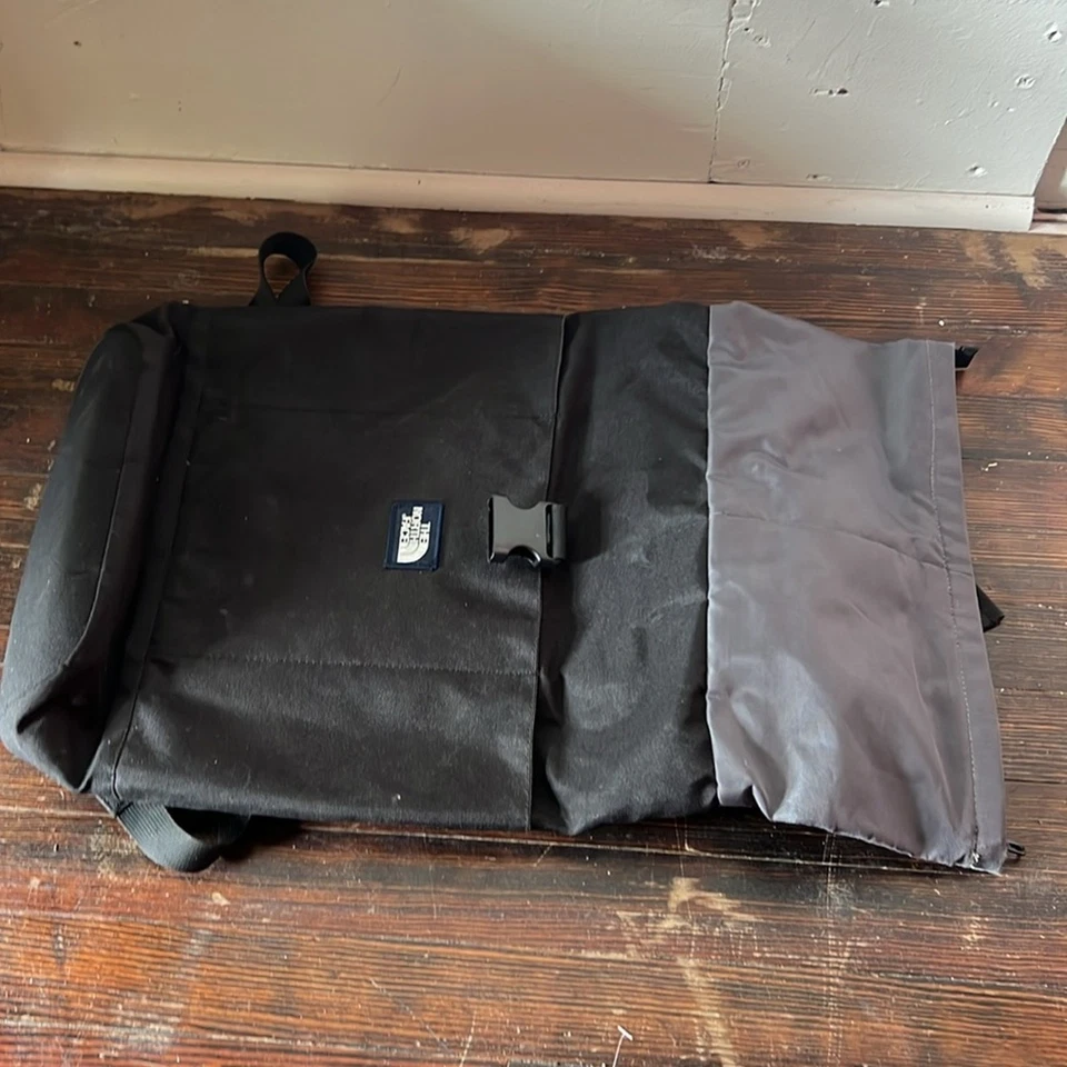 Bolso mochila utilitario para computadora portátil The North Face Foto 4 de 4