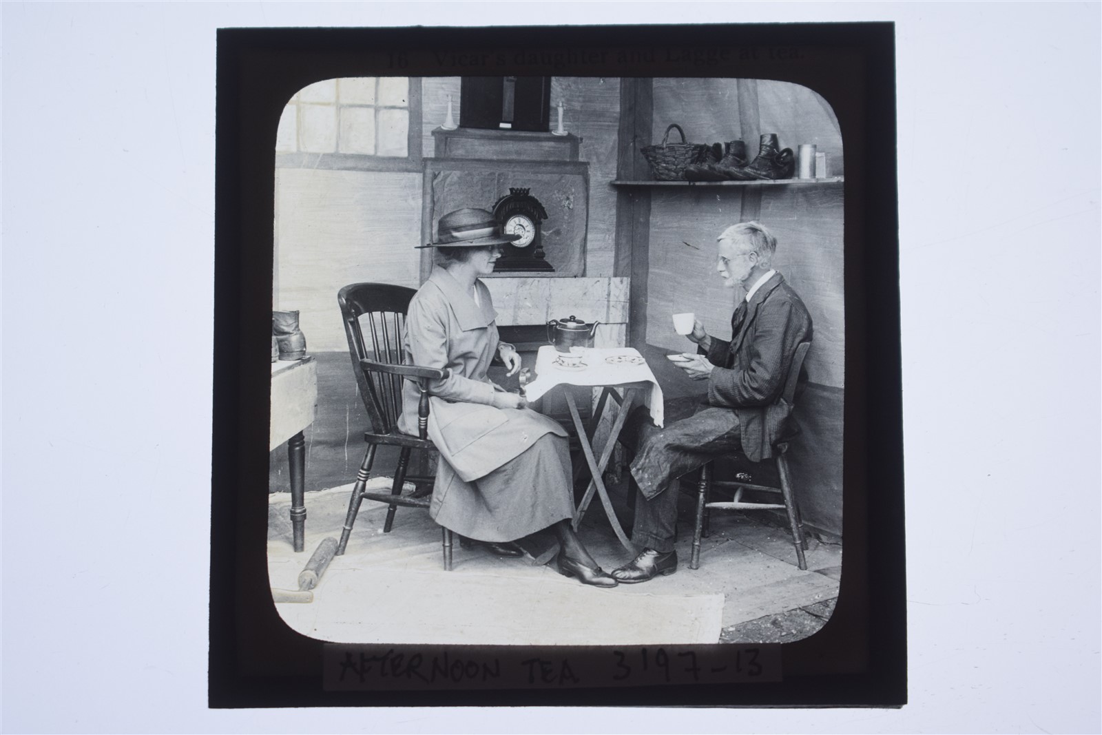 Afternoon Tea - Vikarstochter - Zauberlaternenschieber aus Glas