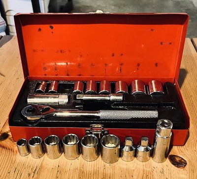 Lot of (20 pc) Cougar Pro by Wright Tools 3/8  Drive Ratchet Sockets - Most 12pt