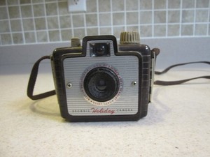 1950s Kodak  Brownie Holiday Camera, Kodet Lens & Strap, untested/ parts