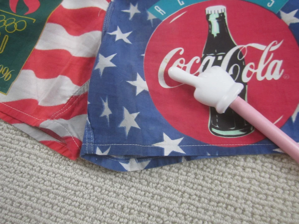 Pantalones Cortos De Colección Coca-Cola Atlanta 1996 Juegos Olímpicos Para Hombre Medianos Bandera de EE. UU. Promoción Años 90 Foto 3 de 4