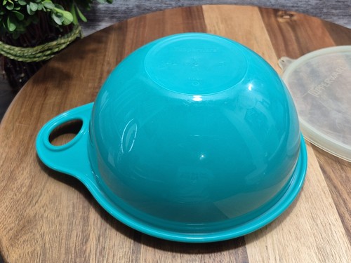 Tupperware 3056E Thatsa Bowl6-cup Capacity Bowl with Thumb Loop, Turquoise Color - Picture 4 of 8