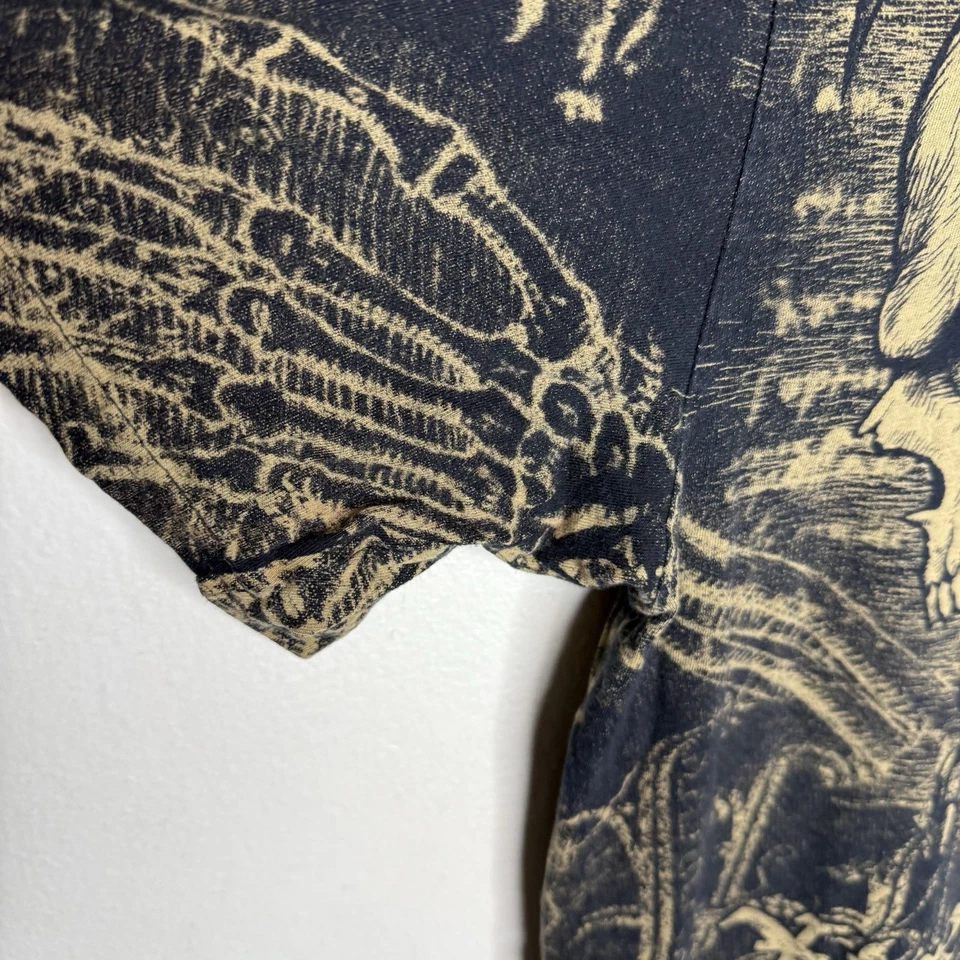 Camiseta masculina grande Xtreme Couture caveira estampa toda corrente - Imagem 3 de 4