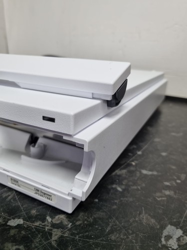 Agilent Technologies 1100 Series - G1322A - Lab Equipment  - Lab Degasser - Imagen 6 de 9