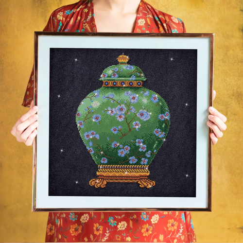 Diamond Dotz Green Vase Diamond Painting Kit - Picture 4 of 7