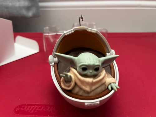 MANDALORIAN & THE CHILD GROGU Hallmark Keepsake Ornaments Set (Star Wars) 2020 - Foto 9 di 11