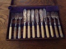 E.P.N.S. fish cutlery set Knifes And Forks In Wood Case