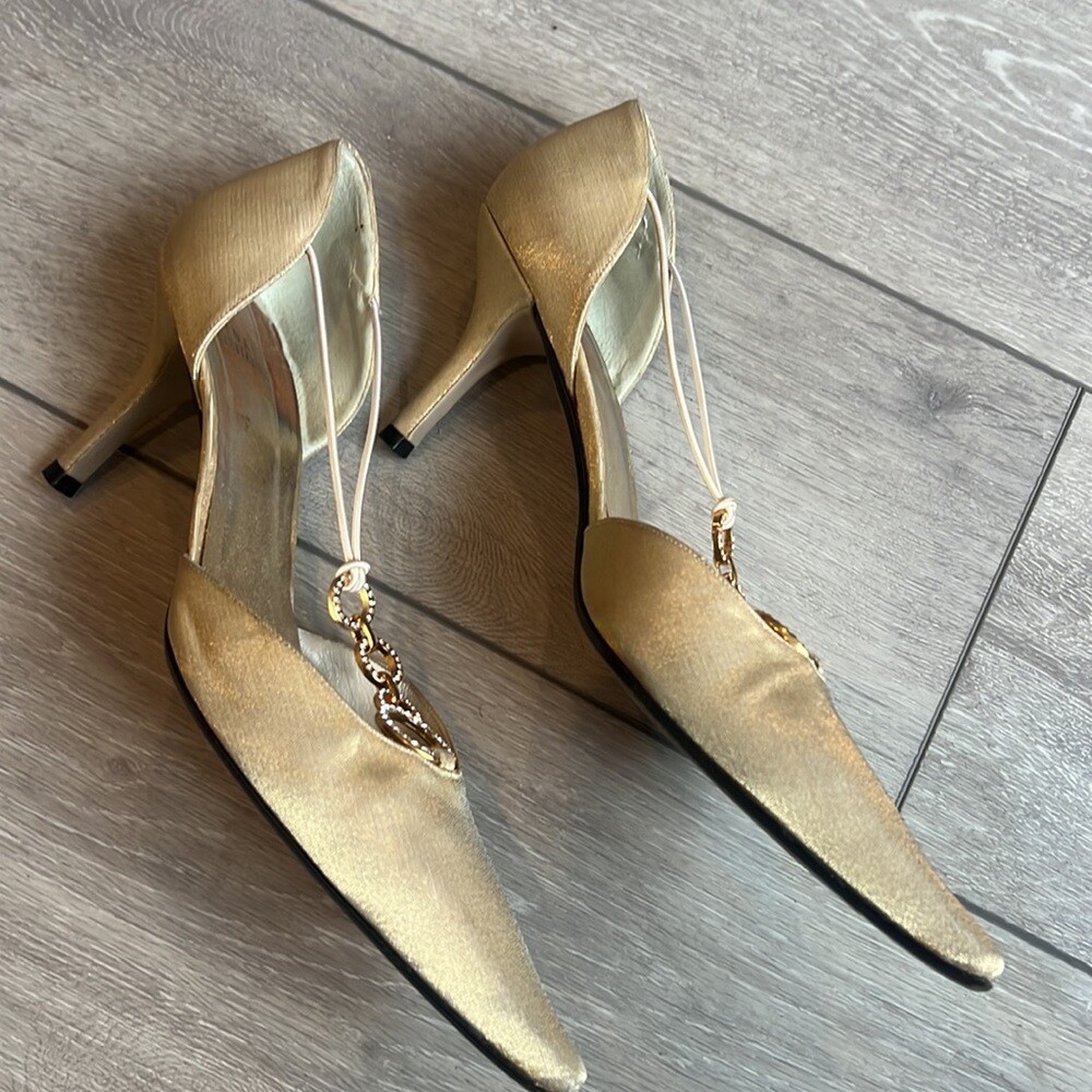 STUART Weitzman vintage metallic duchess taupe kitten heel rhinestone pump 9 eBay