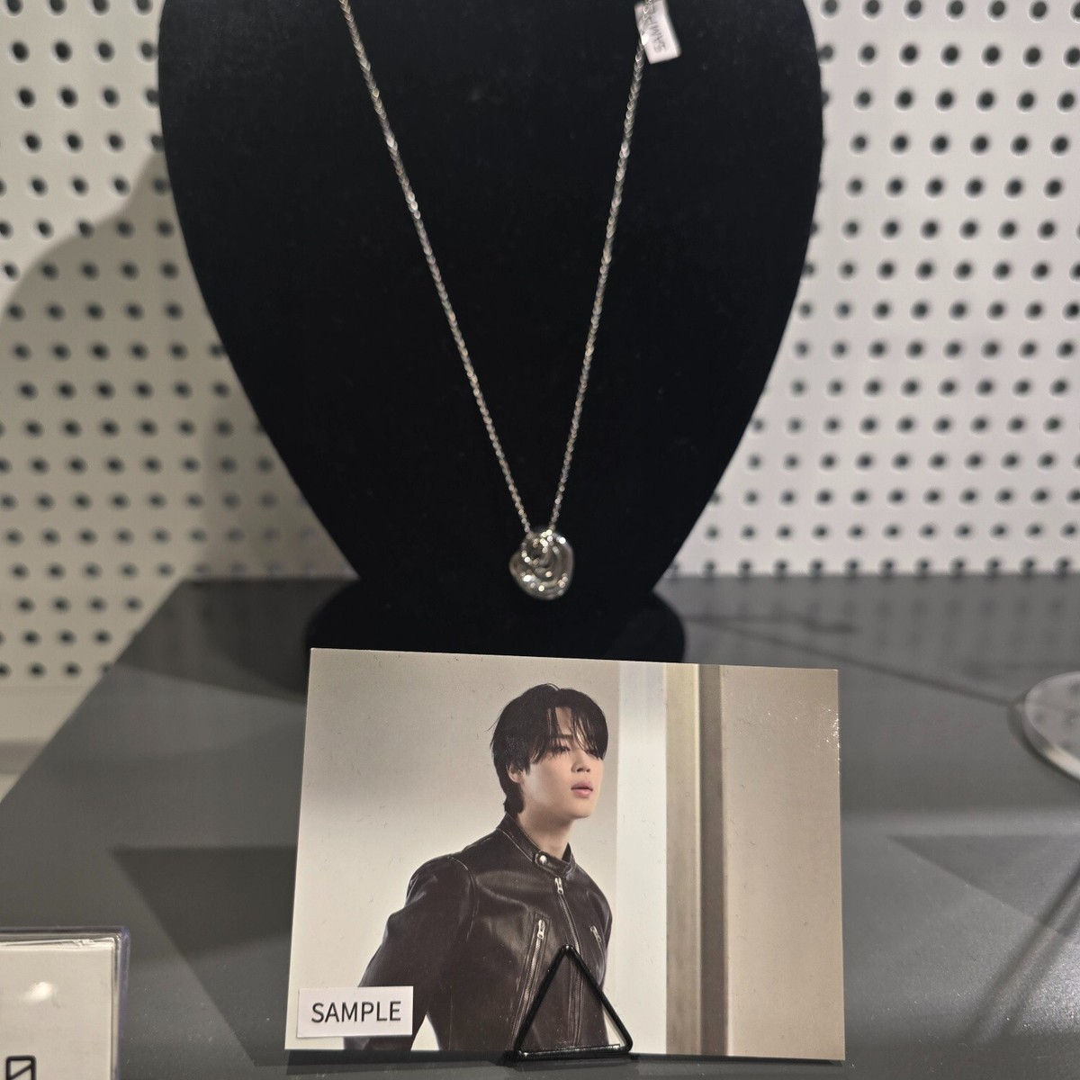 BTS ジミン The Truth Untold ネックレス BTS JIMIN 2024 Exhibition 'The Truth Untold' POP-UP HYBE MD