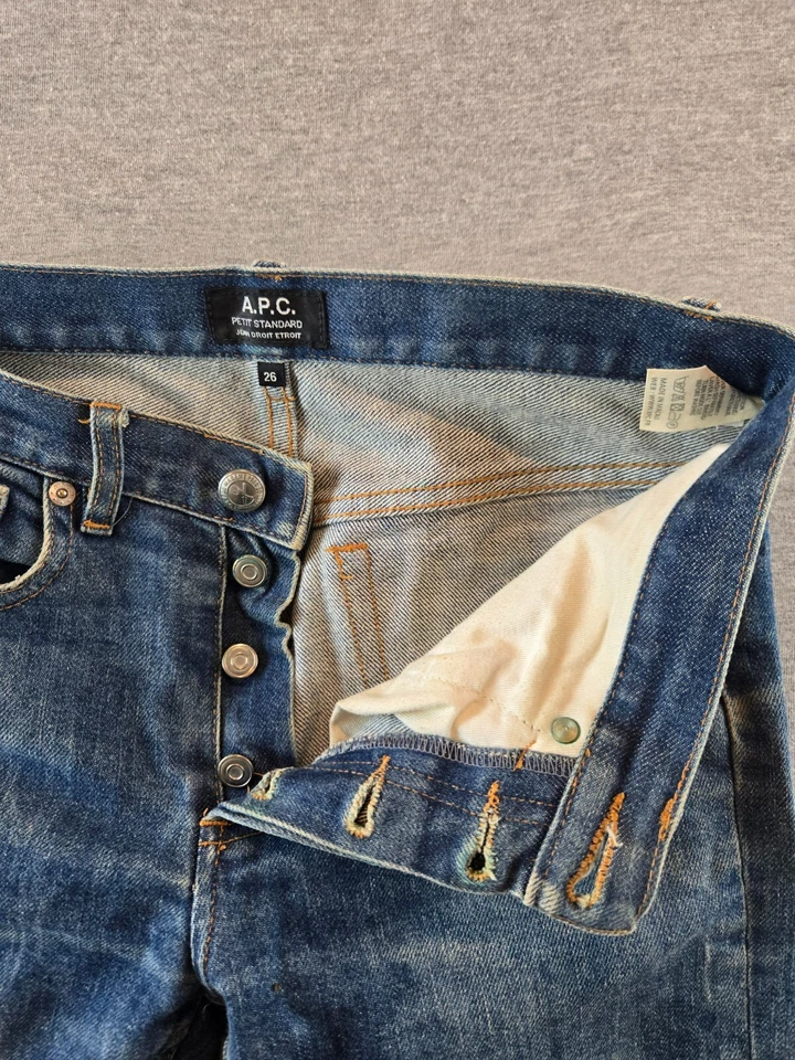 A.P.C. Jeans jeans Petit novo padrão azul unissex 26 28W lavagem vintage fino Japão - Imagem 3 de 4