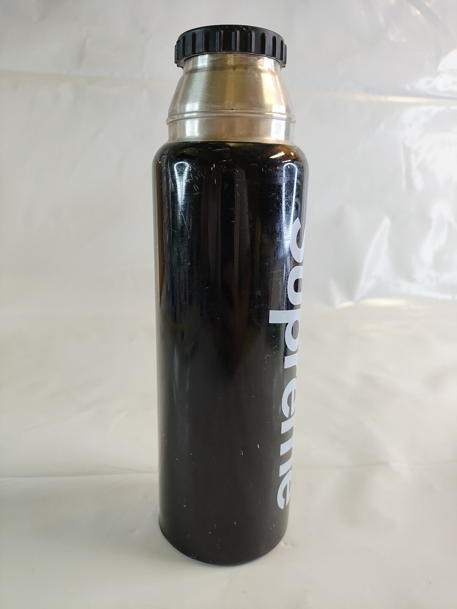 Supreme x SIGG Vacuum Insulated Stainless Steel Bottle Black