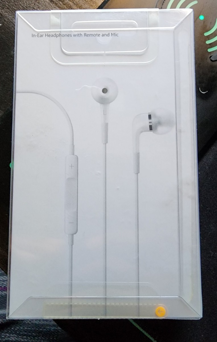 BNIB Apple In-Ear headphones model ME186LL/A | eBay