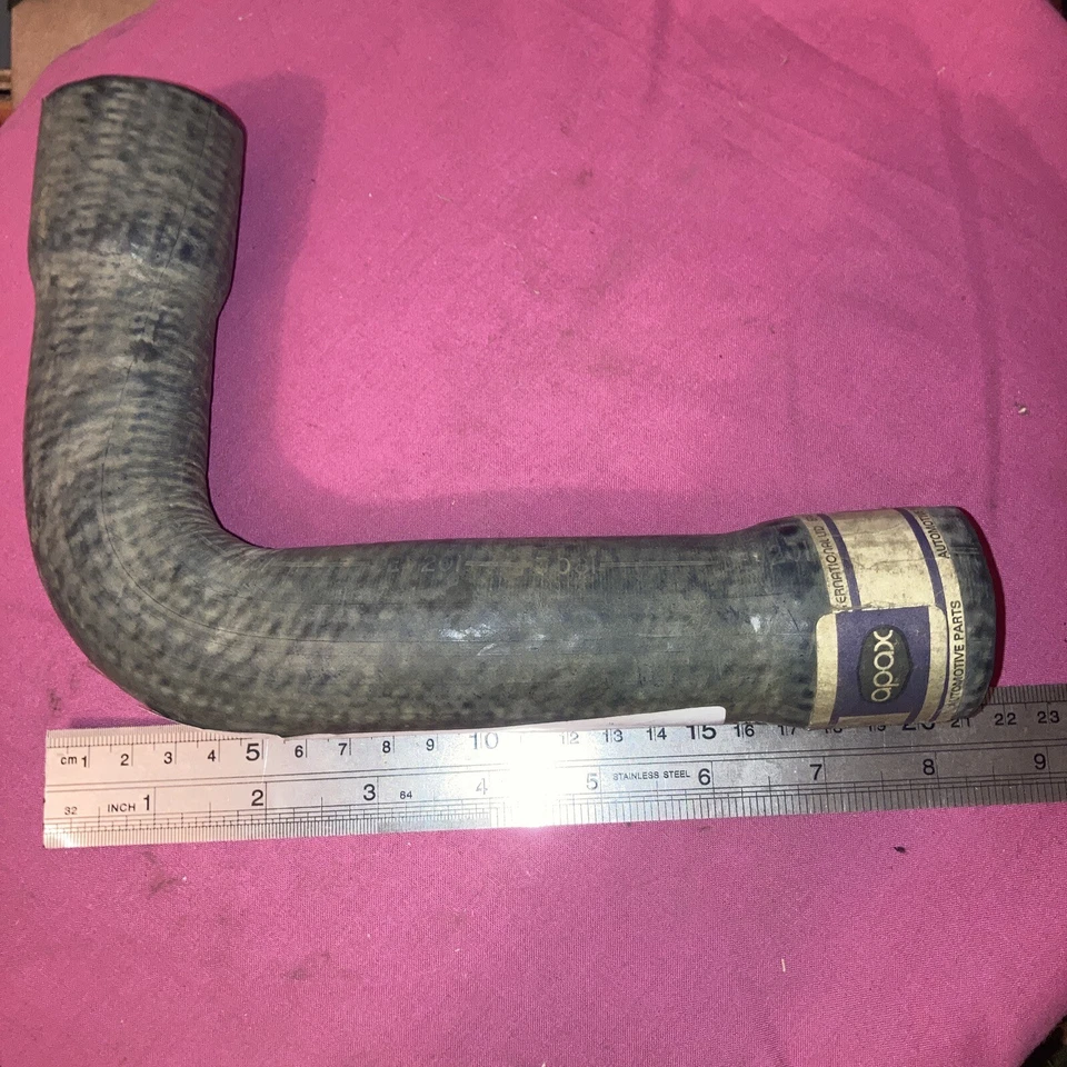 Ford Transit 2000.OHC. 1978- Manguera de rueda inferior. RH1571.  Foto 2 de 4