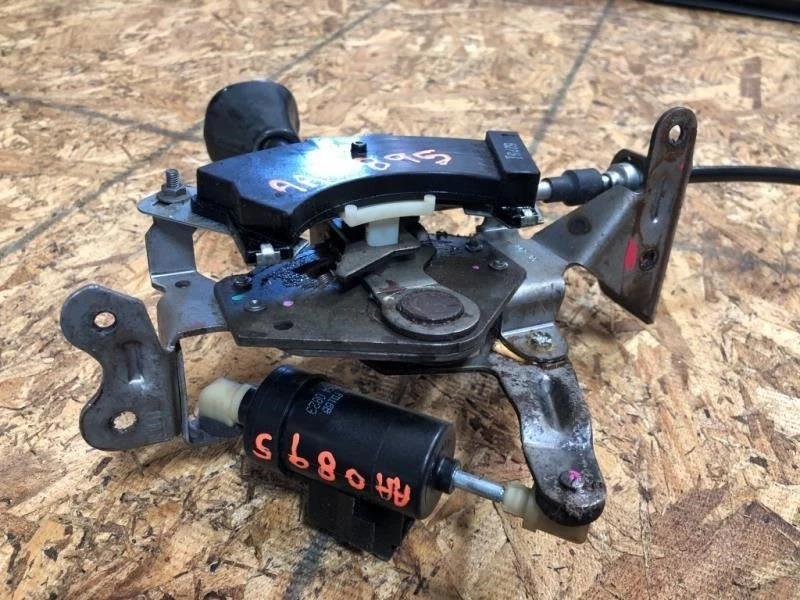 Chevrolet Corvette 96 usado consola central transmisión automática palanca de cambios con cable Foto 4 de 4