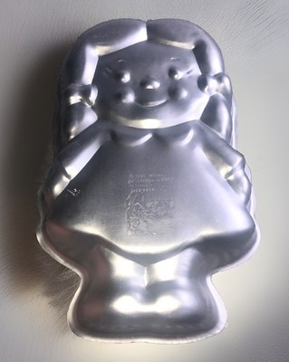 1991 Wilton Cake Pan  Darling Dolly 2105-9436
