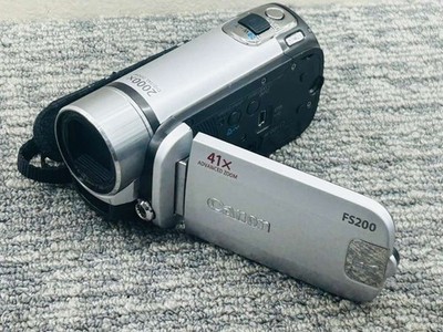 Canon FS200 Digital Camcorder 41x Advanced Zoom SD Card Slot