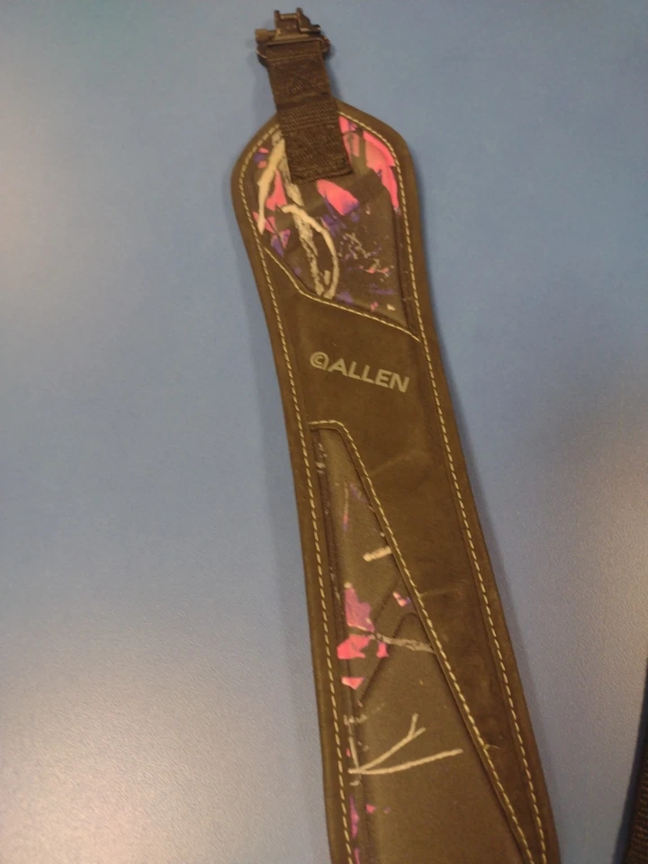 Allen Hunting 2 Puntos Premium Acolchado Rosa Camuflaje Rifle Eslinga Acero Giratorio EXCELENTE ESTADO Foto 2 de 4